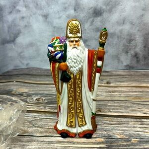 NWT Traditions Santa figurine holding staff and bag of gifts​​